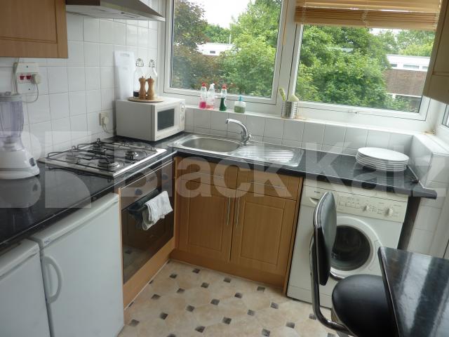 			NEW  INSTRUCTION, 2 Bedroom, 1 bath, 1 reception Flat			 Marlbrough Road, ARCHWAY